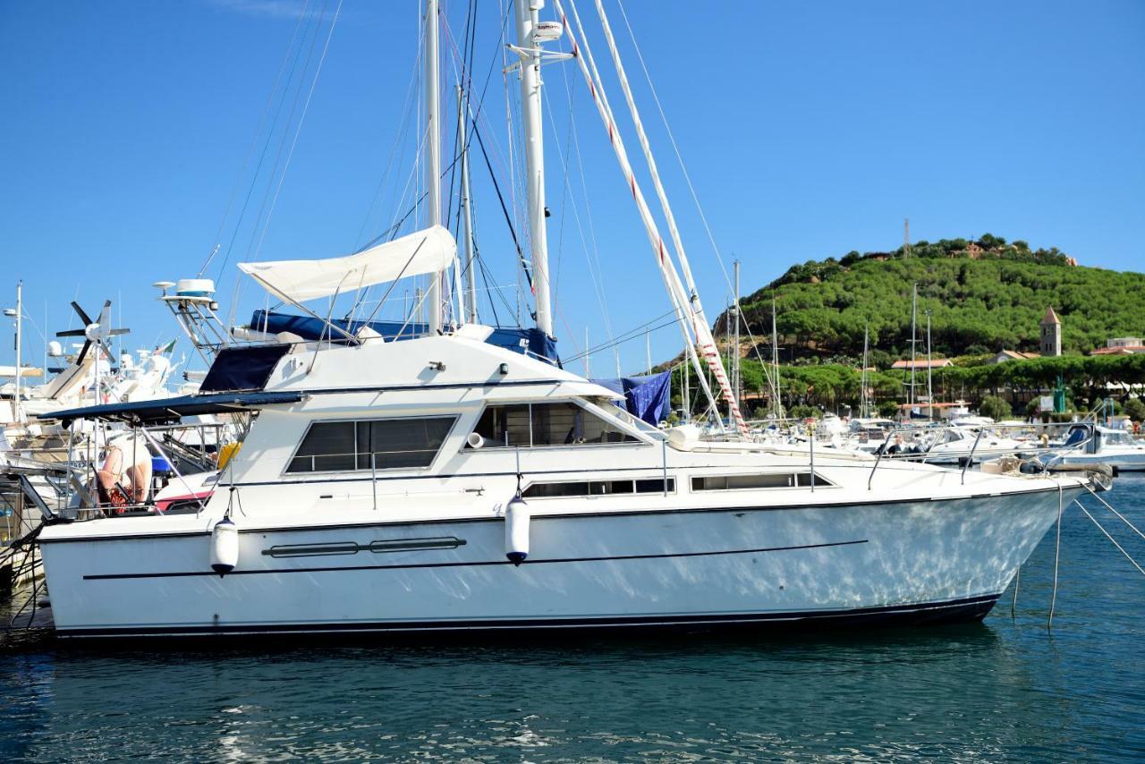 阿尔巴塔克斯 Blue II Yacht酒店 外观 照片